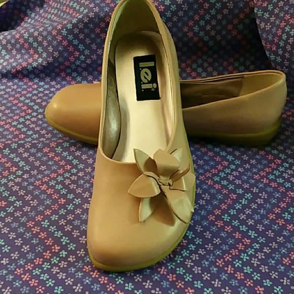 l.e.i. Gerrie Mauve flats size 6  Never worn!! - Picture 3 of 5
